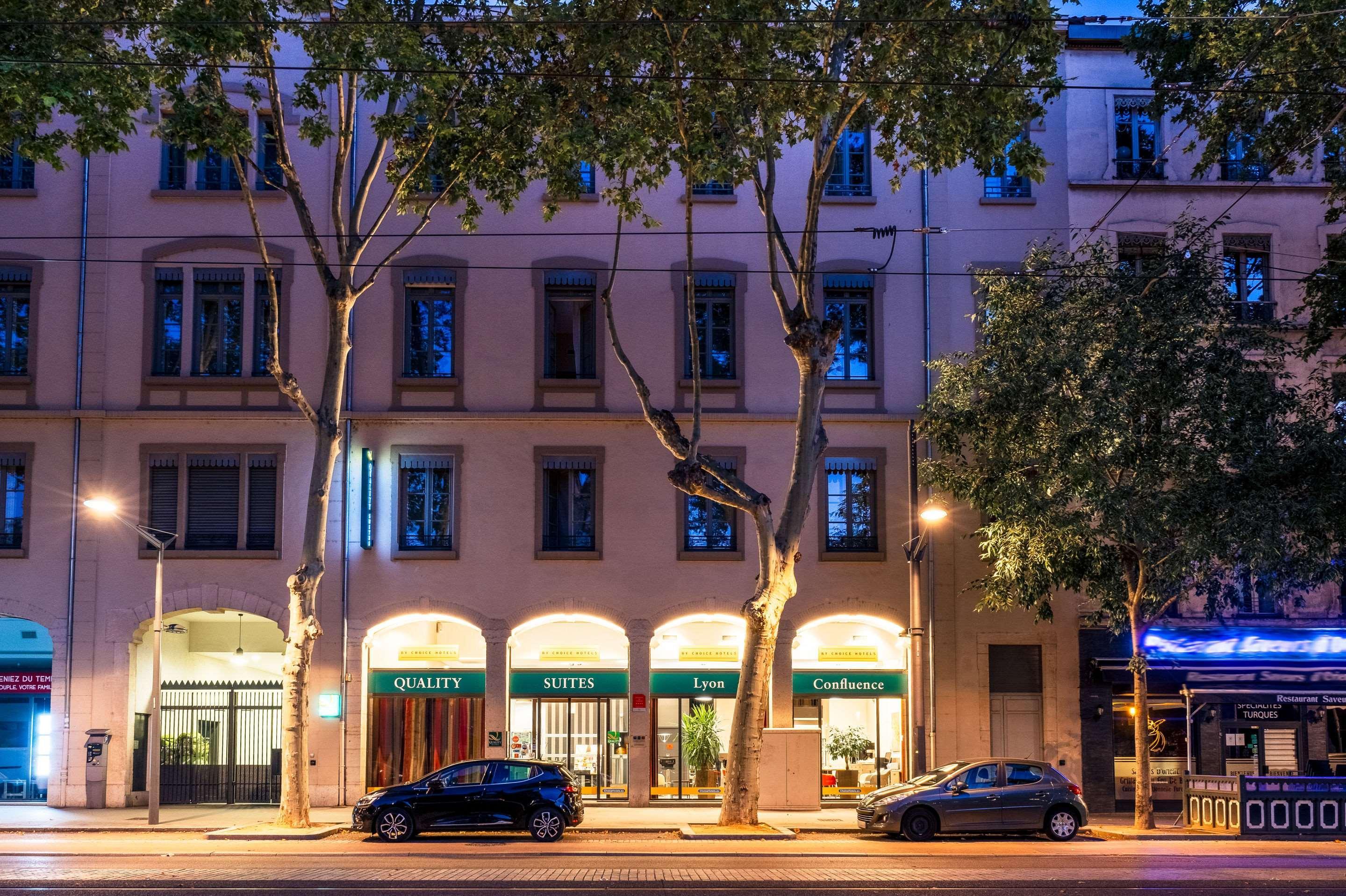 Aparthotel Adagio Lyon Patio Confluence Екстериор снимка