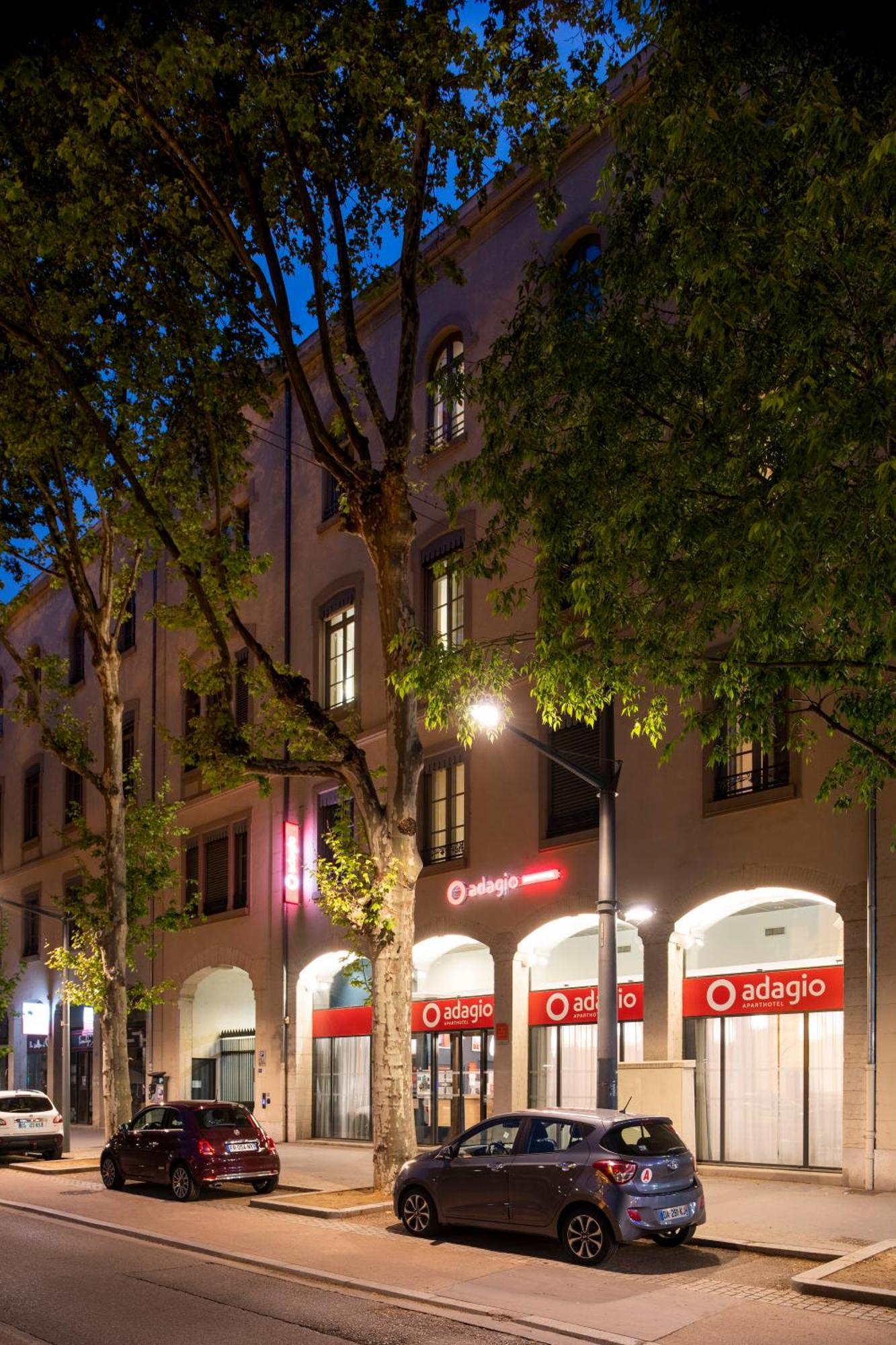 Aparthotel Adagio Lyon Patio Confluence Екстериор снимка